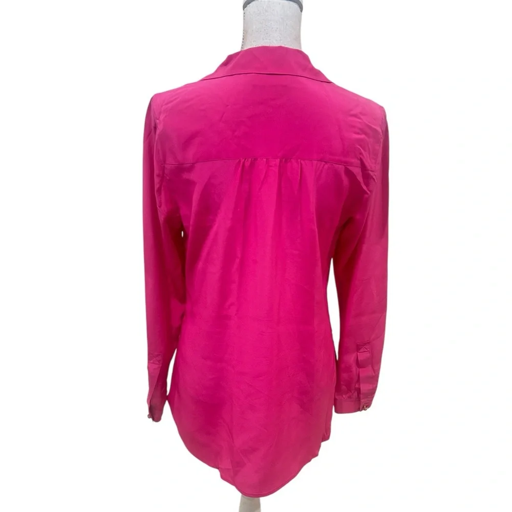 Lilly Pulitzer 100% silk Fuchsia pink split neck Blouse size medium - Picture 5 of 8